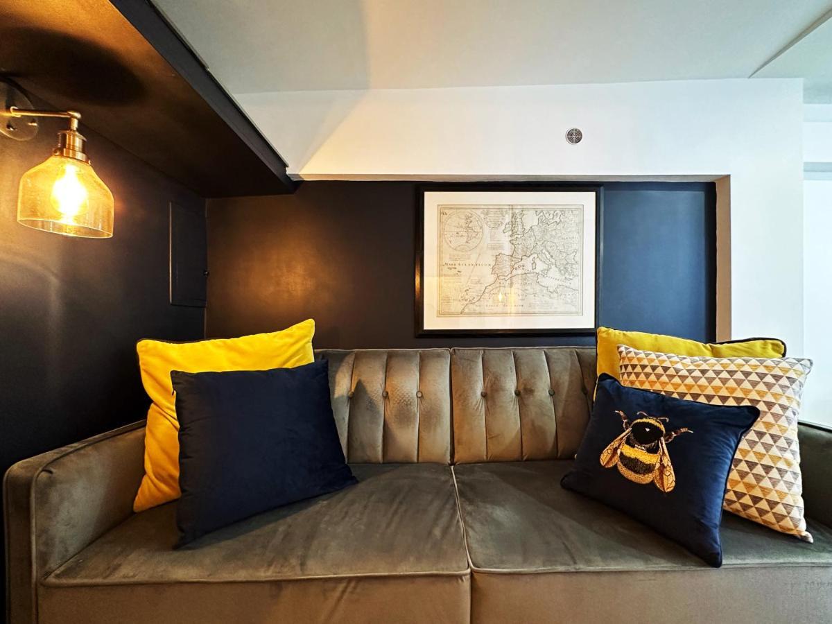 Liam Place Near Hyde Park - 1 Double Bed, 1 Sofa Bed, Spacious Apartment, Private Entrance Londen Buitenkant foto