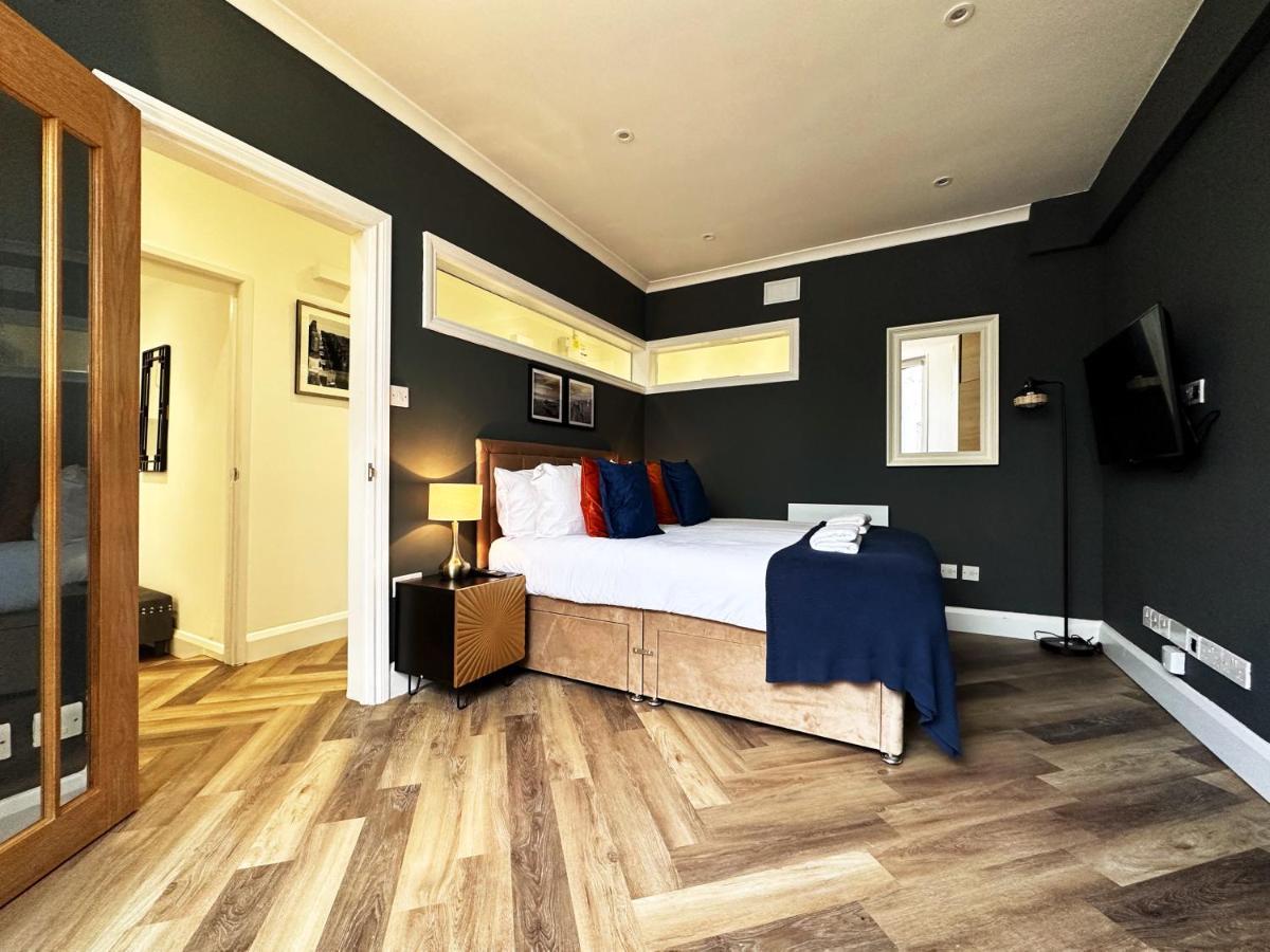 Liam Place Near Hyde Park - 1 Double Bed, 1 Sofa Bed, Spacious Apartment, Private Entrance Londen Buitenkant foto
