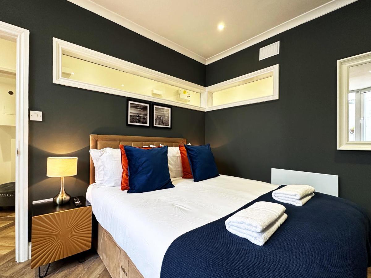 Liam Place Near Hyde Park - 1 Double Bed, 1 Sofa Bed, Spacious Apartment, Private Entrance Londen Buitenkant foto